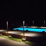 Chez Mitch En Car Et Grand Espace Exterieur Camping Caillavet