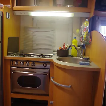 Campingplatz Chez Mitch En Car Et Grand Espace Exterieur Caillavet