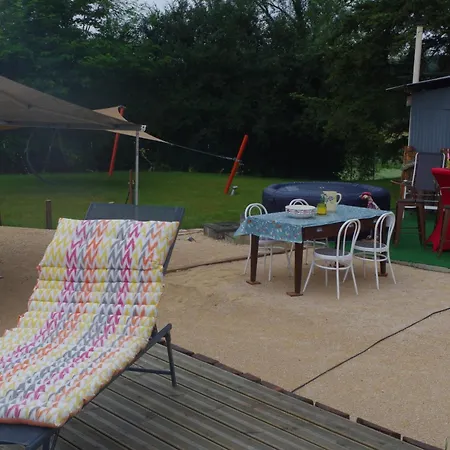 Chez Mitch En Car Et Grand Espace Extérieur