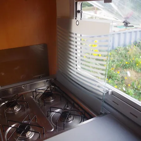 Camping Chez Mitch En Car Et Grand Espace Extérieur Caillavet