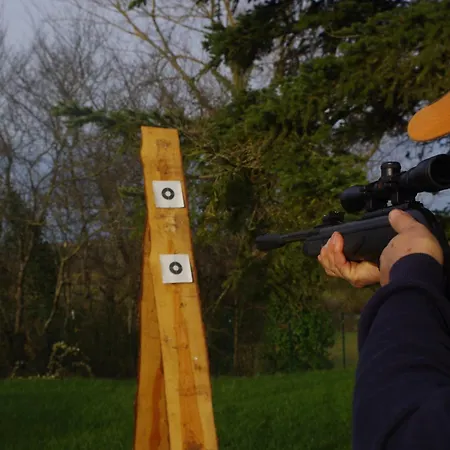 Chez Mitch En Car Et Grand Espace Extérieur * Caillavet