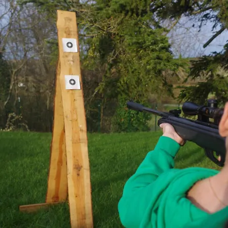 Chez Mitch En Car Et Grand Espace Extérieur Camping *