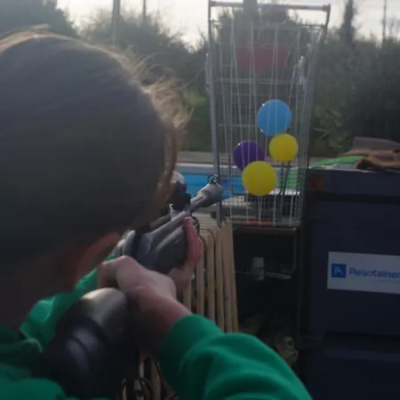 Chez Mitch En Car Et Grand Espace Extérieur