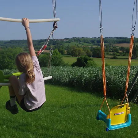 Camping Chez Mitch En Car Et Grand Espace Exterieur Caillavet