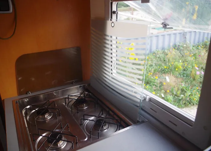 Camping Chez Mitch En Car Et Grand Espace Exterieur Caillavet